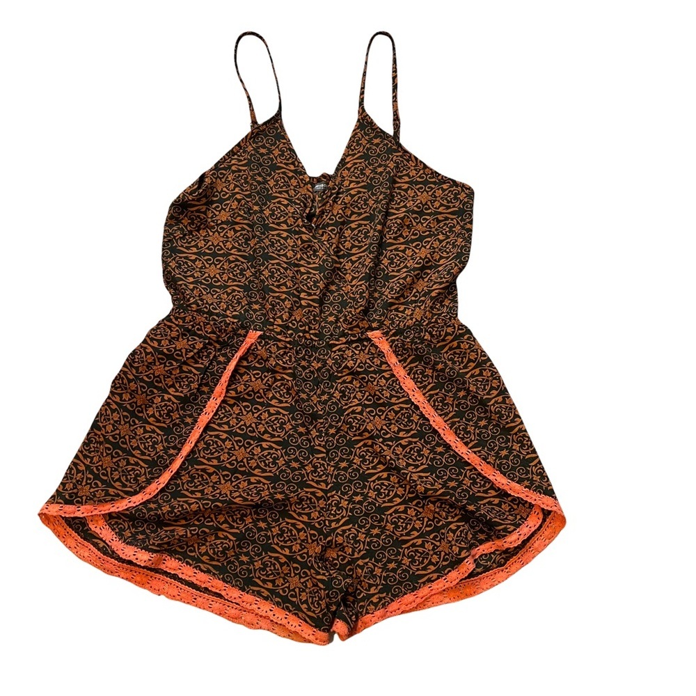 NWT, Earthbound Trading Short Romper